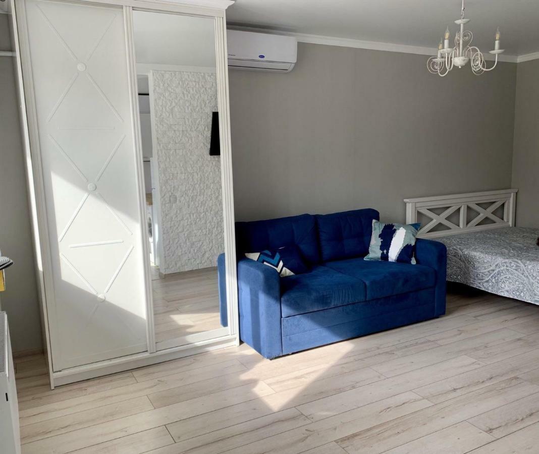 Sisters Apartment Ukr Чернигов Экстерьер фото