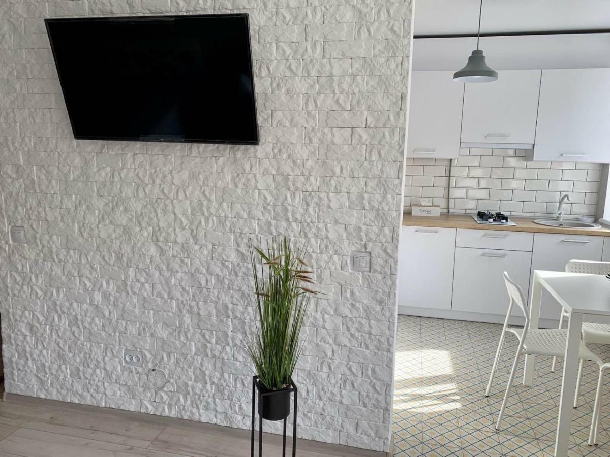 Sisters Apartment Ukr Чернигов Экстерьер фото